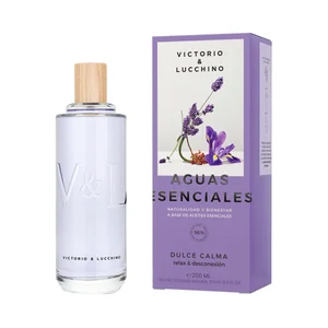 VITORIO & LUCCHINO Eau de toilette para hombre con vaporizador en spray VITORIO & LUCCHINO Aguas esenciales te quiero verde 250 ml.