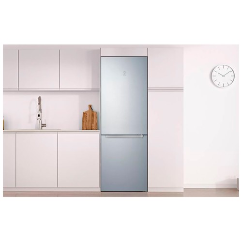 Frigorífico combi BALAY 3KFE561MI, NO FROST, clasificación energética: E, H: 186cm, A: 60cm, F: 66cm, capacidad total: 302L.