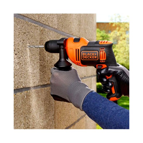 Taladro percutor 550W, BLACK + DECKER BEH550, incluye 2 brocas.