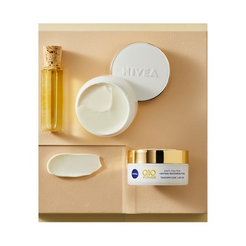 NIVEA Q10 power Crema de día extranutritiva y anti-arrugas, para pieles secas a muy secas 50 ml.