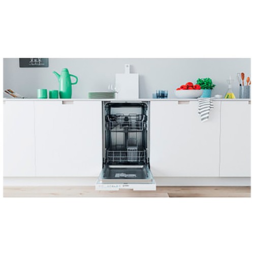 Lavavajillas integrable INDESIT IN2IE10CS80, capacidad: 10 servicios, clase energética: E, H: 85cm,A: 44,8cm,F: 55,5cm.