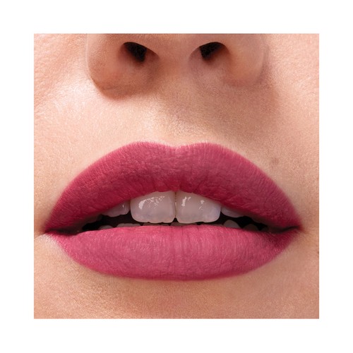 MAYBELLINE  Super stay matte ink tono 155 Savant  Pintalabios líquido con acabado mate y de larga duración.