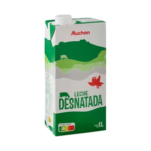 AUCHAN Leche desnatada de vaca 1 l. Producto Alcampo