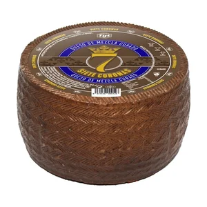 7 CORONAS Queso mezcla curado, cuña.