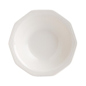 Imagen de Plato hondo de porcelana blanca con forma de decágono y ala decorada con flores azules, 20,5cm., Elisabeth CHURCHILL