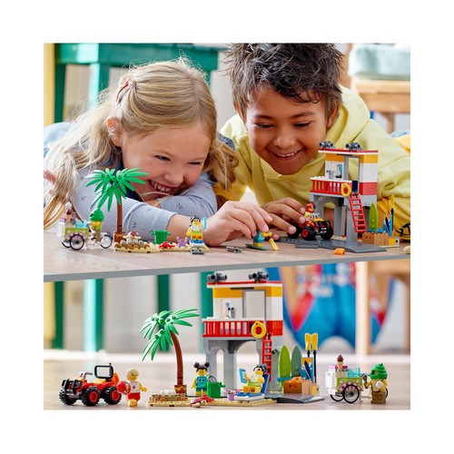 Base de Socorristas en la Playa con 211 piezas, LEGO CITY 60328.