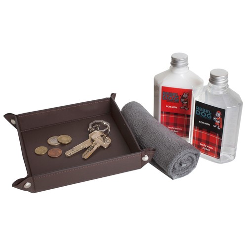 REBEL DOG SCOTTISH Set con productos para el baño.