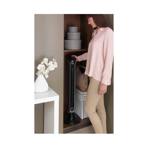 Ventilador de torre ROWENTA Eole Infinite Digital VU6670, potencia 40W, 3 velocidades, temporizador, control remoto , altura 100cm.