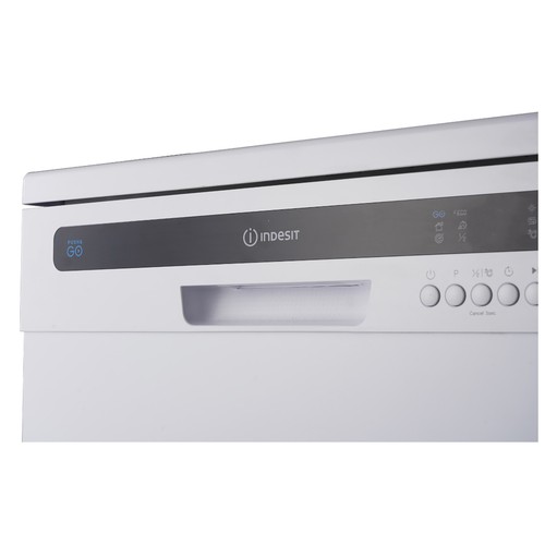 Lavavajillas INDESIT IN2FE13CNO7W blanco, capacidad: 13 servicios, clasificación energética: E, H: 84,5cm, A: 59,8cm, F: 60cm