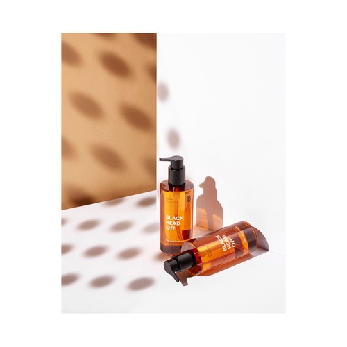 MISSHA Black head off Aceite desmaquillador y limpiador de poros negros 305 ml.