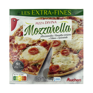 Imagen de AUCHAN Pizza de mozzarella, tomates cereza, queso Edam y espinacas con masa extra fina 335 g. Producto Alcampo