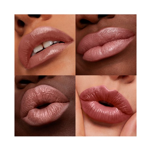 REVLON Super lustrous tono 802 Daylight delight Barra de labios de textura sedosa y acabado satinado.