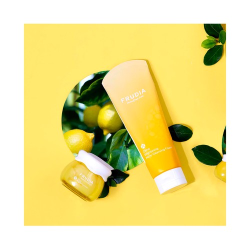 FRUDIA Crema iluminadora y unifiacadora del tono 55 g.