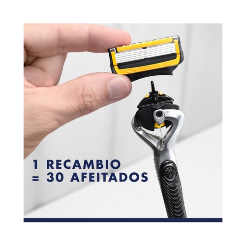 GILLETTE Pro shield Maquinilla de afeitar con cabezal pivotante de cinco hojas + 2 recambios.