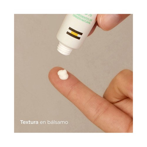 ISDIN Baby naturals Bálsamo reparador y protector perioral para bebés 15 ml.