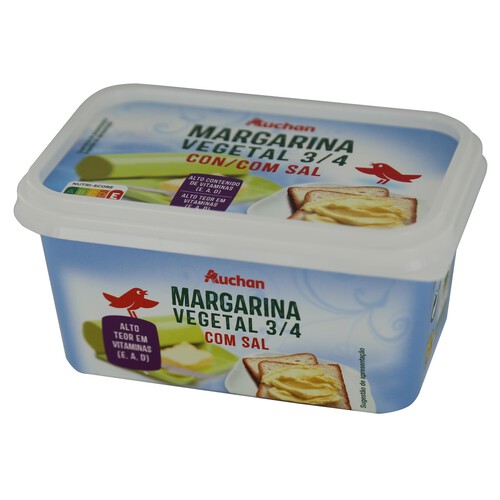 AUCHAN Tarrina de margarina vegetal 3/4 con sal 500 g. Producto Alcampo