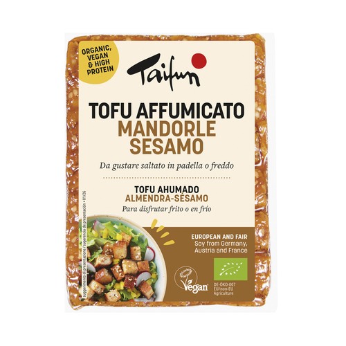 TAIFUN Tofu ahumado con almendra y sesamo, para tomar frito o frío 200 g.