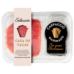 CASA DE VACAS Selección Carpaccio de vacuno marinado con queso parmesano