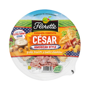 Ensalada Completa César American style con pollo, bacon y queso cheddar