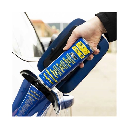 Antihumos para motores diésel GOODYEAR 300 mililitros.