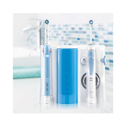 Cepillo dental eléctrico e irrigador bucal Braun ORAL-B Oc900, incluye 2 cabezales y 4 boquillas Oxyjet.