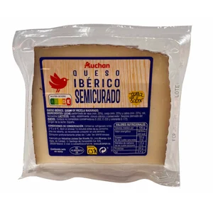 AUCHAN Queso mezcla semicurado, cuña Producto Alcampo.