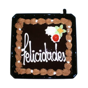 Tarta cuadrada Selva negra.