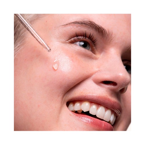 GARNIER Skin active Sérum hidratante y rellenador con aloe vera y ácido Hialurónico 30 ml.