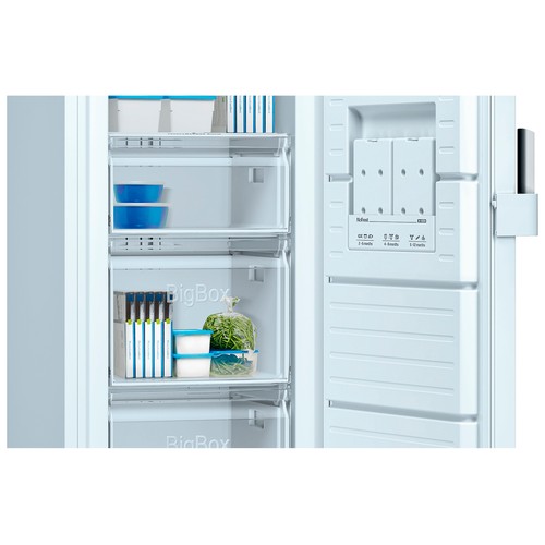 Congelador vertical BALAY 3GFF563WE NO FROST, clasificación energética: F, H: 186cm, A: 60cm, F: 65cm, capacidad total: 242L.
