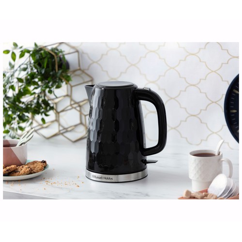 Hervidor de agua RUSSELL HOBBS Honeycomb 26051-70, color negro, 1,7L, 2400W