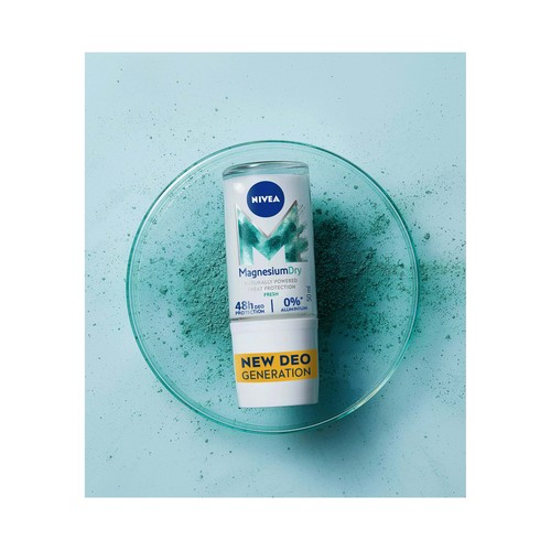 NIVEA Desodorante roll on para mujer sin sales de aluminio NIVEA Magnesium dry fresh 50 ml