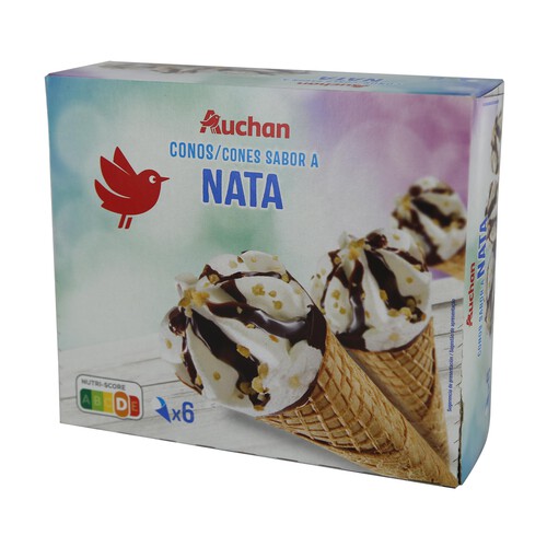 AUCHAN Cono de helado de nata con trocitos de avellana caramelizada y salsa de chocolate 6 x 120 ml. Producto Alcampo