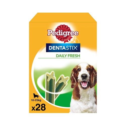 PEDIGREE Snacks dental para perros de talla mediana deja aliento a fresco PEDIGREE DENTASTIX 28 uds. 720 g.