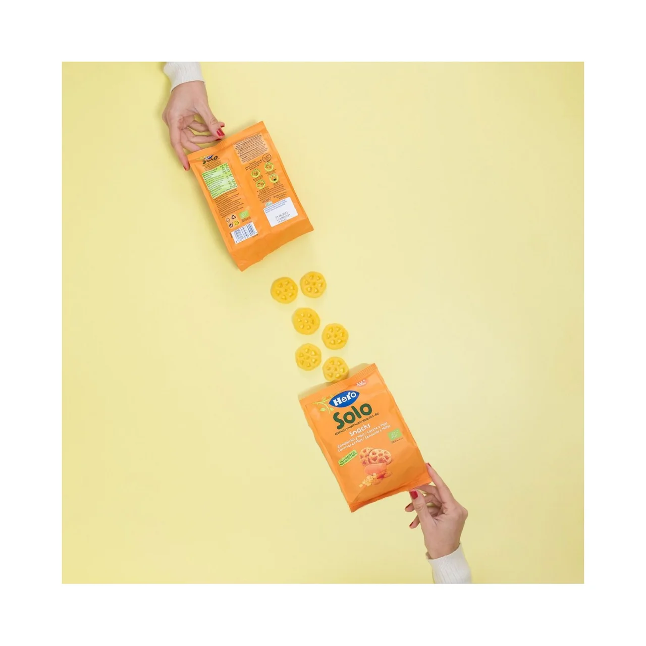 HERO Solo bio Snacks no frtios de zanahoras y maíz de origen ecológico, a partir de 10 meses 40 g.