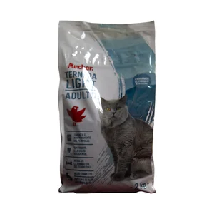 PRODUCTO ALCAMPO Alimento completo light para gatos adultos a base de ternera 2 kg.
