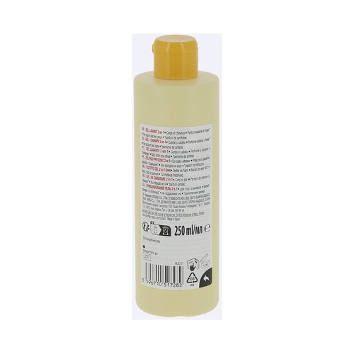 PRODUCTO ALCAMPO Gel y champú infantil para cuerpo y cabello con aroma a plátano y fresa 250 ml.