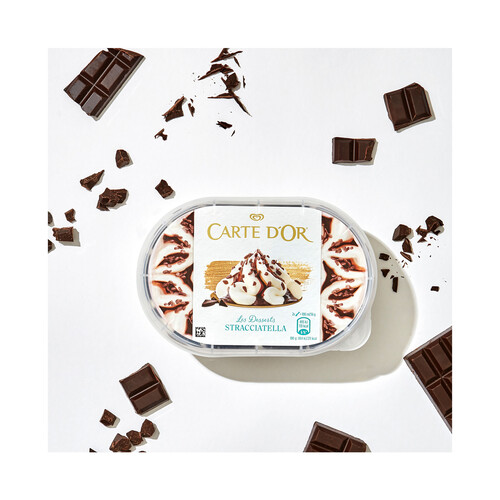 CARTE D'OR Tarrina de helado de stracciatella, con salsa y trocitos de chocolate CARTE D'OR Les desserts de Frigo 900 ml.