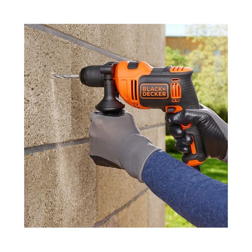 Taladro percutor 710W, portabrocas 13mm, BLACK + DECKER BEH710K, Incluye 4 brocas y maletín.