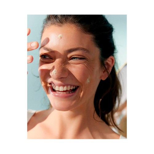 NIVEA Derma skin clean Peeling exfoliante de noche para pieles propensas a imperfecciones  40 ml.