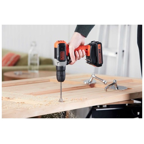 Taladro atornillador de 18V con batería y cargador, BLACK+DECKER