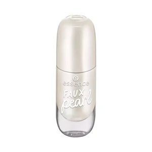 ESSENCE tono 71 Faux pearl Esmate de uñas tipo gel, con acabado shimmer.