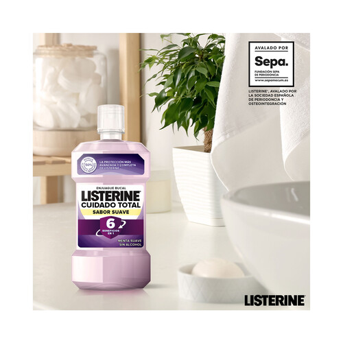 LISTERINE Enjuague bucal de uso diario y sabor menta suave LISTERINE Cuidado total 500 ml.