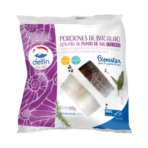 DELFÍN Bacalao crudo con piel y al punto de sal, cortado en porciones DELFÍN 400 g.