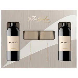 MUCHO MÁS Estuche con 2 botellas de vino tinto + 2 copas.