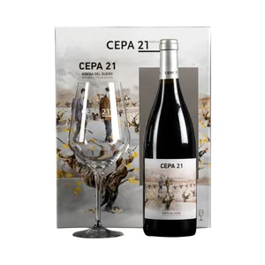 CEPA 21  Estuche con 1 botella de vino tinto con D.O. Ribera del Duero + copa.