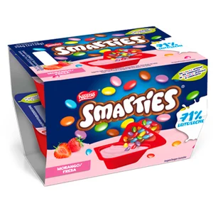 NESTLÉ Yogur azucarado de fresa con grageas de chocolate con leche Smarties mix-in 2 x 128 g.