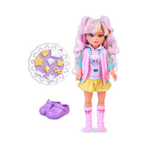 Muñeca estilosa, charms in style, NANCY.