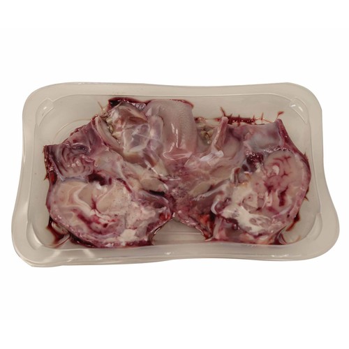 Bandeja con cabeza abierta de cordero lechal MECA