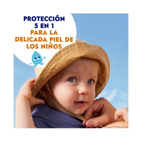 NIVEA Sun babies & kids sensitive Protector solar infantil en roll on con FPS 50+ (muy alta) 50 ml.