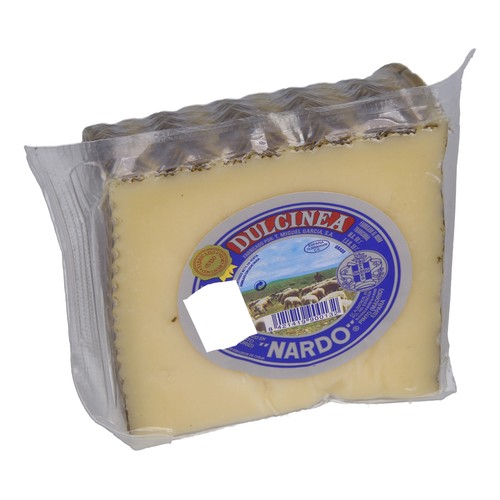 NARDO Queso de oveja viejo, cuña.